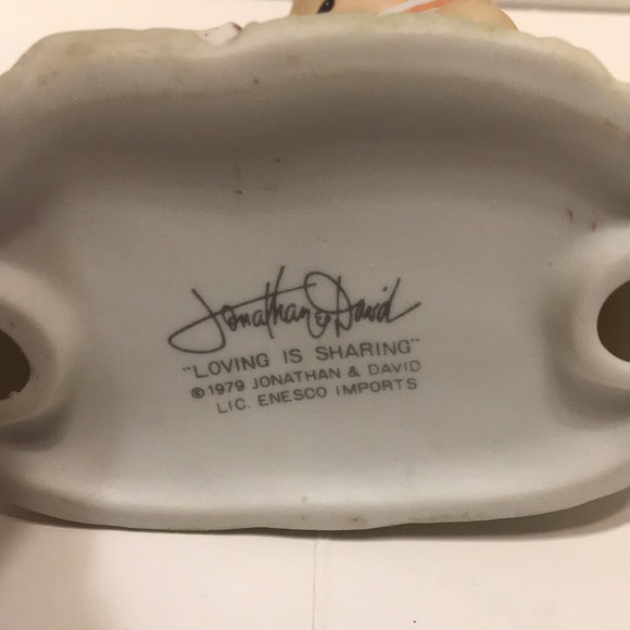 Jonathan and David  Loving is Sharing Figurine 1979 - Picture 8 of 9